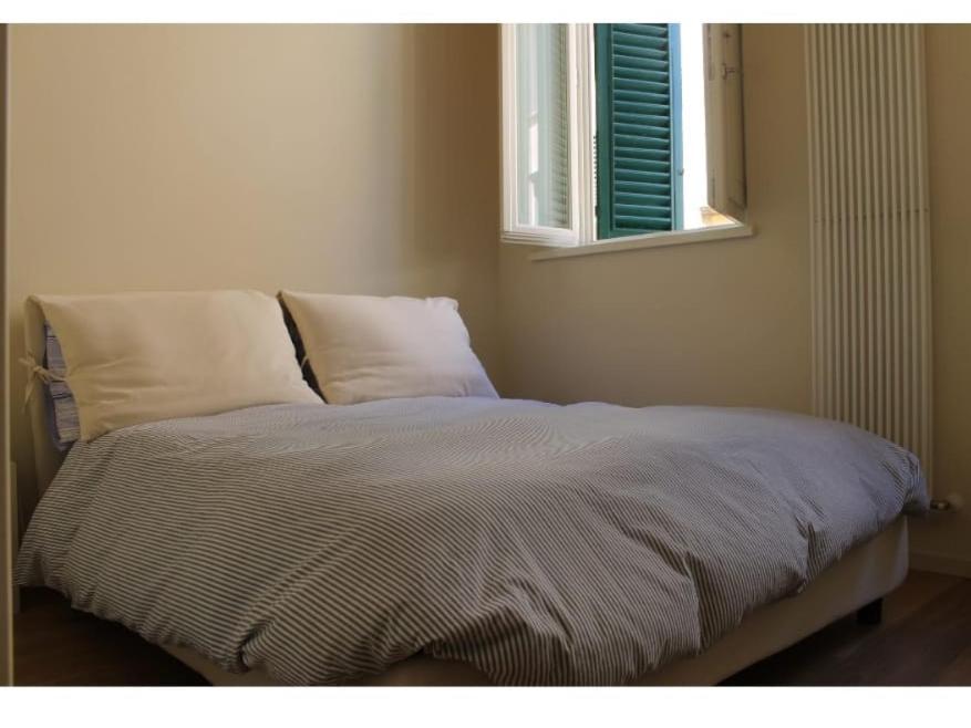 Appartamento Moderno In Centro Storico Lucca Bagian luar foto